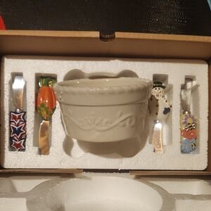 Celebrating Home Decorative Stoneware Dip Bowl with Festive Spreaders